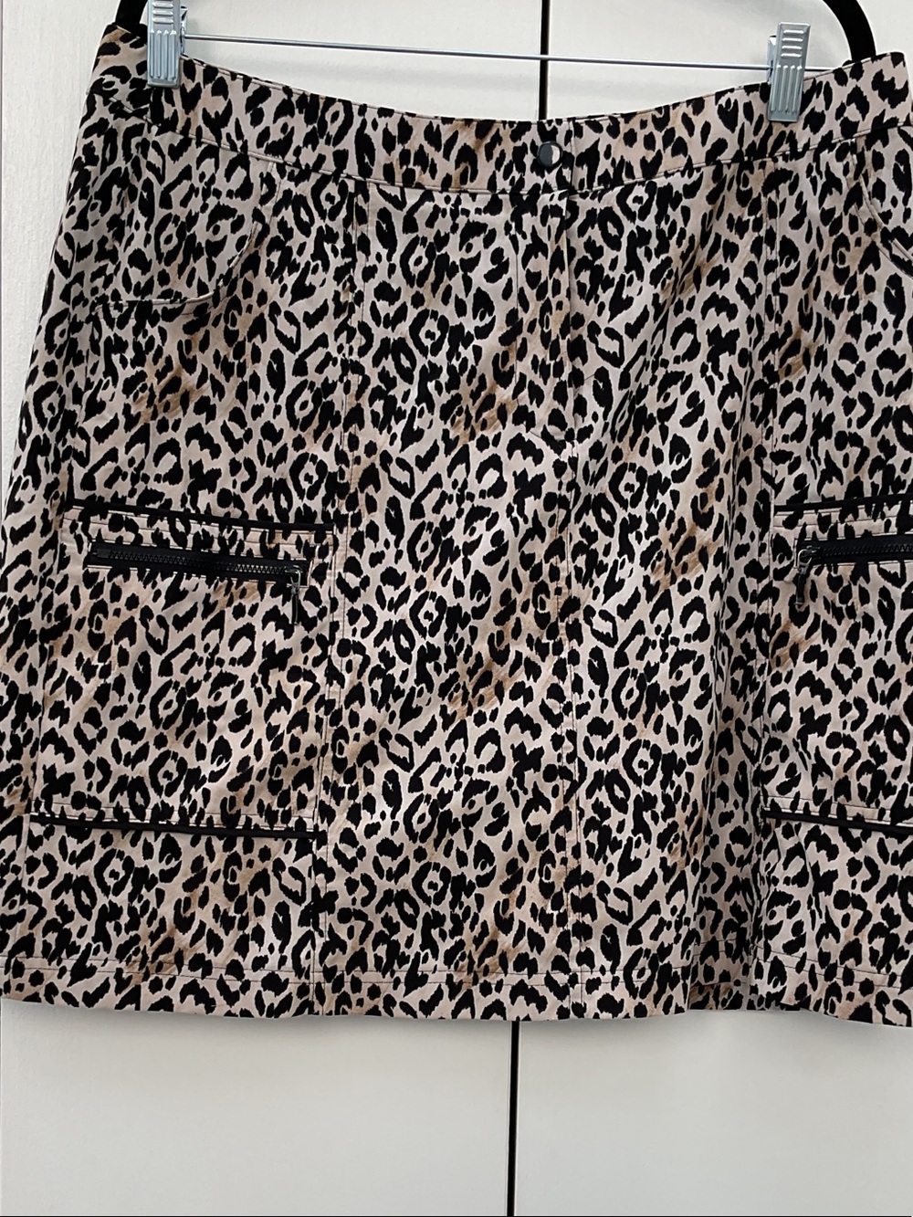 Chico's Leopard Print Skort in Beige, Brown and Black
